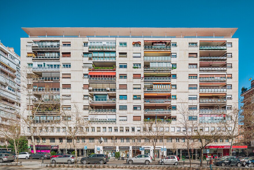 Paseo de la Castellana, 178-180, Madrid, Madrid to rent - Building Photo - Image 1 of 6