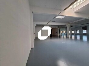 Office in Villebon-sur-Yvette to rent Interior Photo- Image 2 of 2