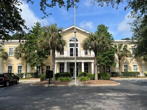 550 Long Point Rd, Mount Pleasant, SC for rent Building Photo- Image 1 of 14