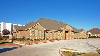 1020 Mustang Dr, Grapevine, TX for sale Primary Photo- Image 1 of 6