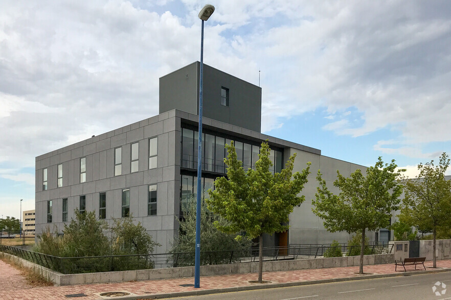 Office in Leganés, MAD for rent - Primary Photo - Image 1 of 14