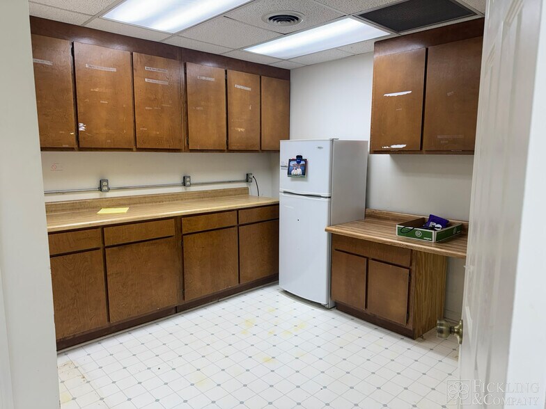 123 Sparta Hwy, Eatonton, GA to rent - Building Photo - Image 2 of 12