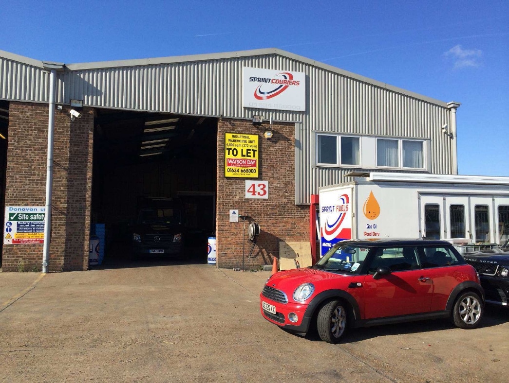 37-43 Laker Rd, Rochester to rent Primary Photo- Image 1 of 2