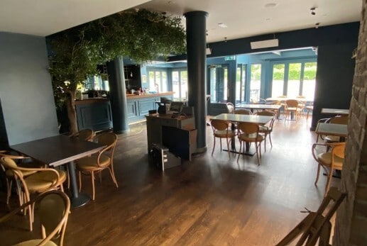 151 Otley Old Rd, Leeds to rent Interior Photo- Image 1 of 2