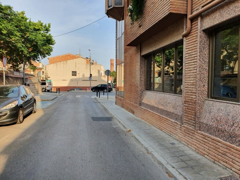 Retail in Igualada, Barcelona to rent - Building Photo - Image 2 of 3