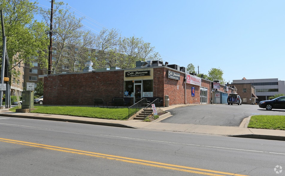 174-188 Rollins Ave, Rockville, MD for rent - Building Photo - Image 3 of 11