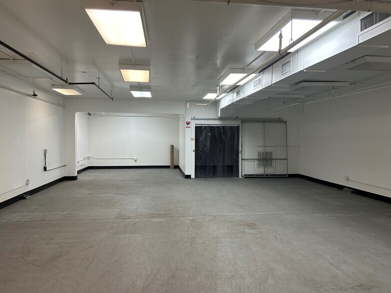 2117 McMillan St, Auburn, AL to rent - Interior Photo - Image 2 of 4