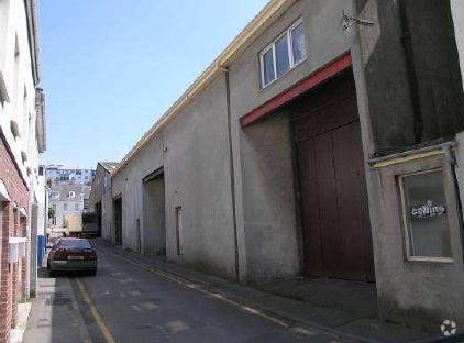 Le Breton Ln, Jersey for rent - Building Photo - Image 1 of 2