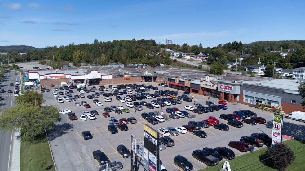 939 Boul Albiny-Paquette, Mont-laurier, QC for rent - Aerial - Image 2 of 4