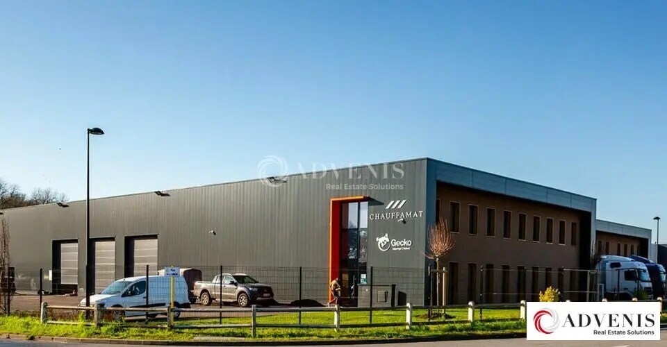 Light Industrial in Lesquin to rent Building Photo- Image 1 of 6