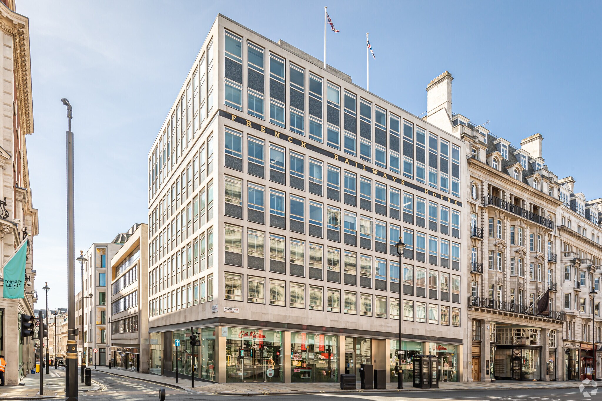 177-180 Piccadilly, London for sale Primary Photo- Image 1 of 1