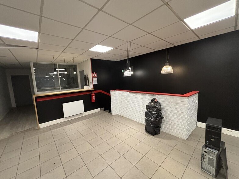 Industrial in Mitry-Mory to rent - Interior Photo - Image 3 of 14