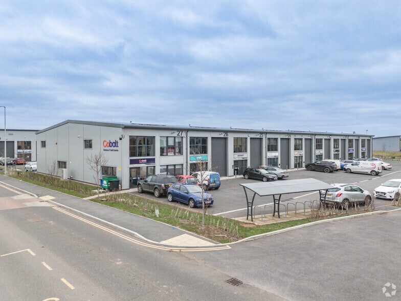 De Havilland Rd, Whimple to rent - Building Photo - Image 3 of 12