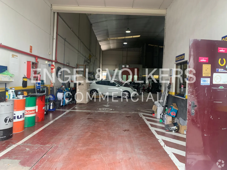 Industrial in Móstoles, MAD for sale - Primary Photo - Image 1 of 8