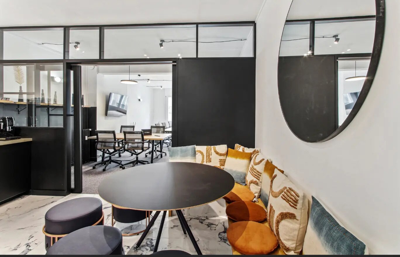 Co-working Space in Paris to rent Interior Photo- Image 1 of 5