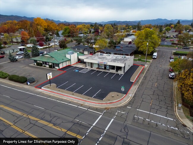 More details for 839 E Pine St, Central Point, OR - Retail to Rent