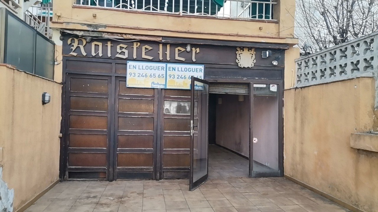 Retail in Castelldefels, Barcelona to rent Interior Photo- Image 1 of 16