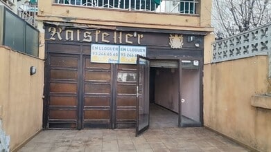 Retail in Castelldefels, Barcelona to rent Interior Photo- Image 1 of 16