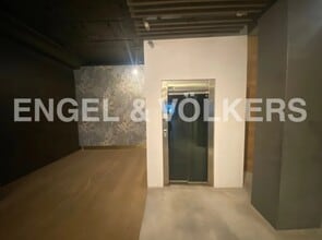 Retail in Barcelona, Barcelona to rent Interior Photo- Image 2 of 3