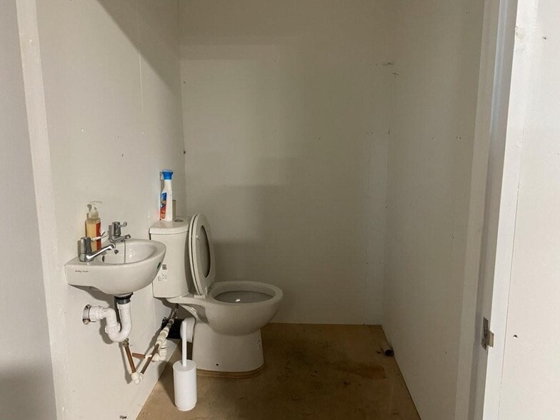 Prentice Rd, Stowmarket to rent - Building Photo - Image 3 of 3