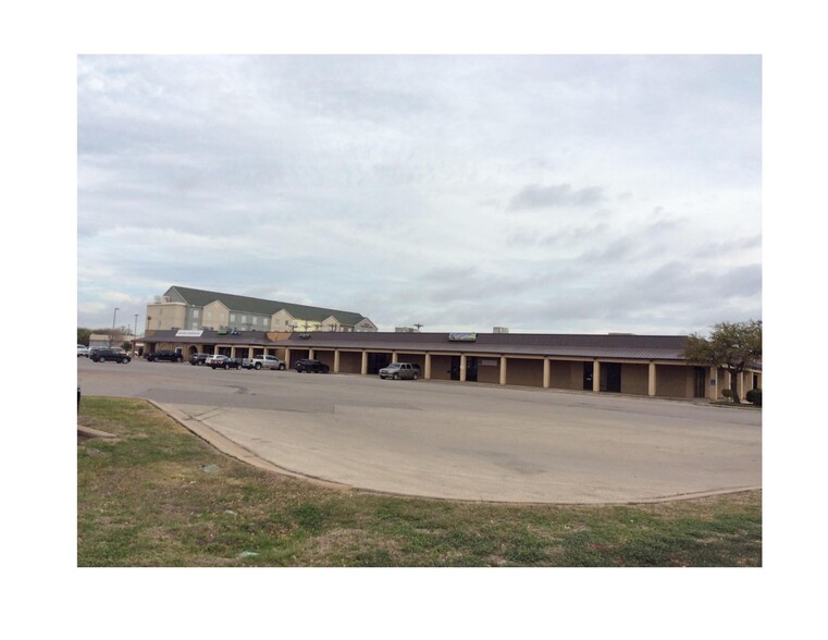 4450-4536 Buffalo Gap Rd, Abilene, TX for rent - Building Photo - Image 3 of 3