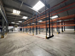 Light Industrial in Lisses to rent Interior Photo- Image 1 of 9