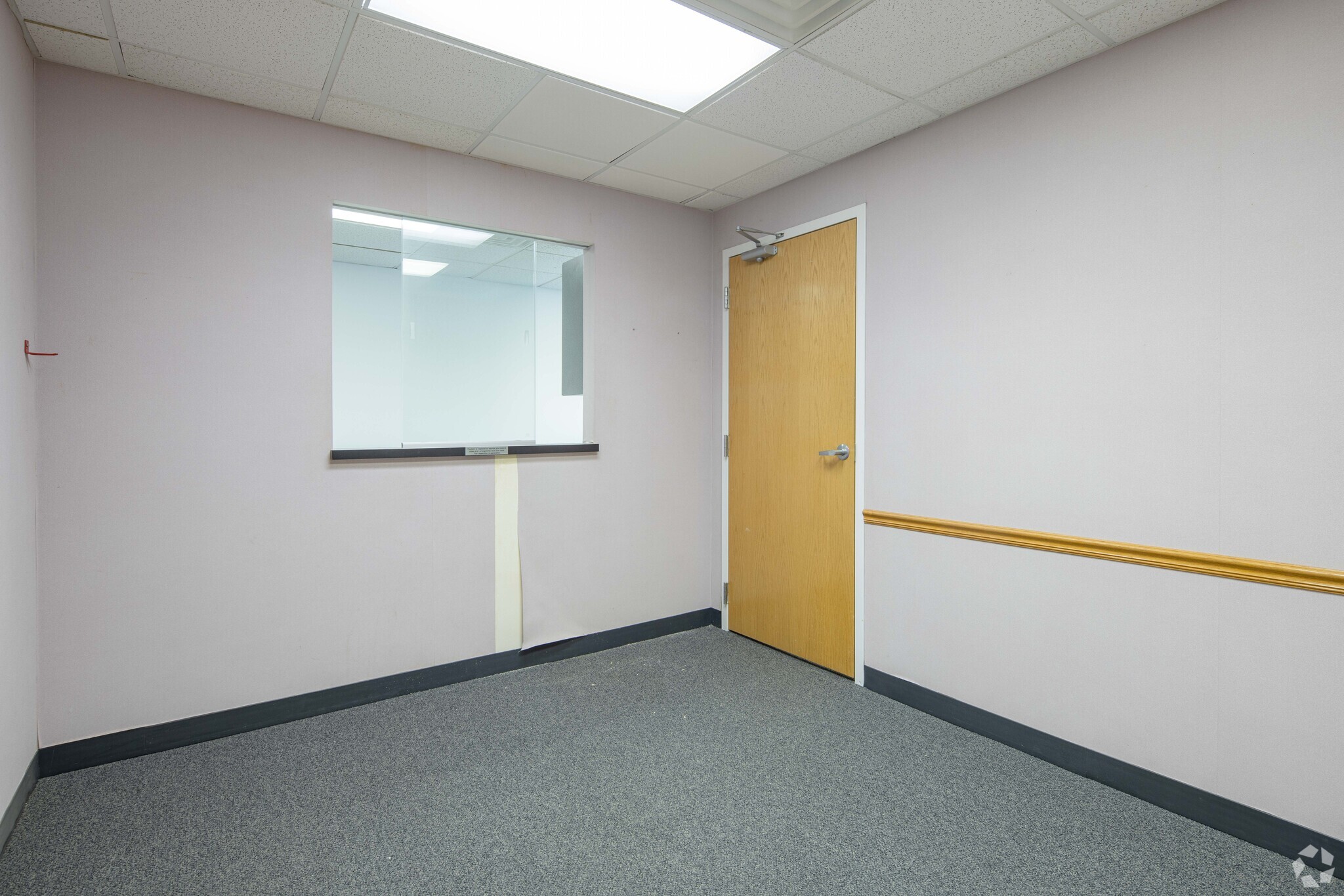 150 W Half Day Rd, Buffalo Grove, IL for rent Interior Photo- Image 1 of 3