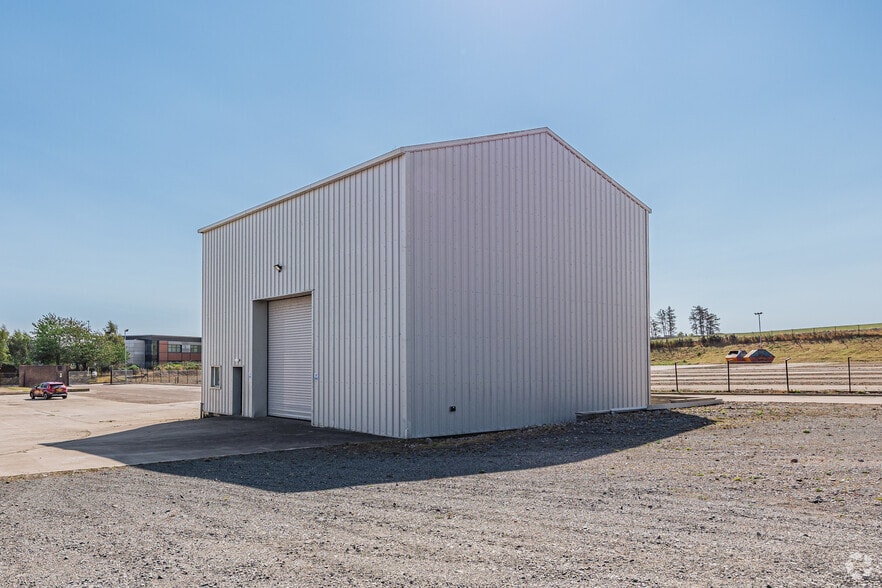 1-3 Howe Moss Dr, Dyce to rent - Building Photo - Image 2 of 4