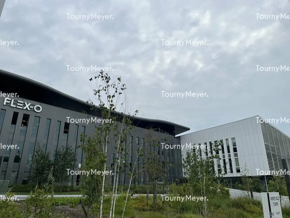 Office in Mérignac to rent Building Photo- Image 1 of 13