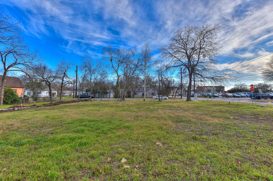 813 S Church St, Georgetown, TX for sale - Building Photo - Image 3 of 3