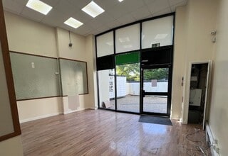 Ringwood Rd, Verwood to rent Interior Photo- Image 2 of 4