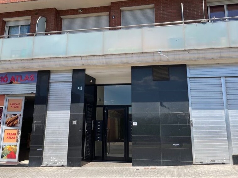 Build-to-Rent in Manresa, Barcelona for sale Primary Photo- Image 1 of 3