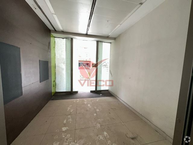 Retail in Cuenca, Cuenca to rent - Interior Photo - Image 1 of 1