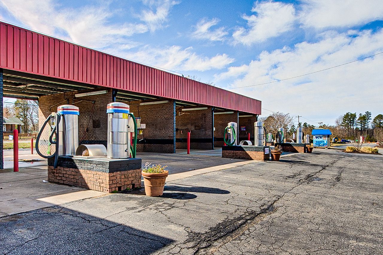 951 Hasty School Rd, Thomasville 27360 Hasty Car Wash