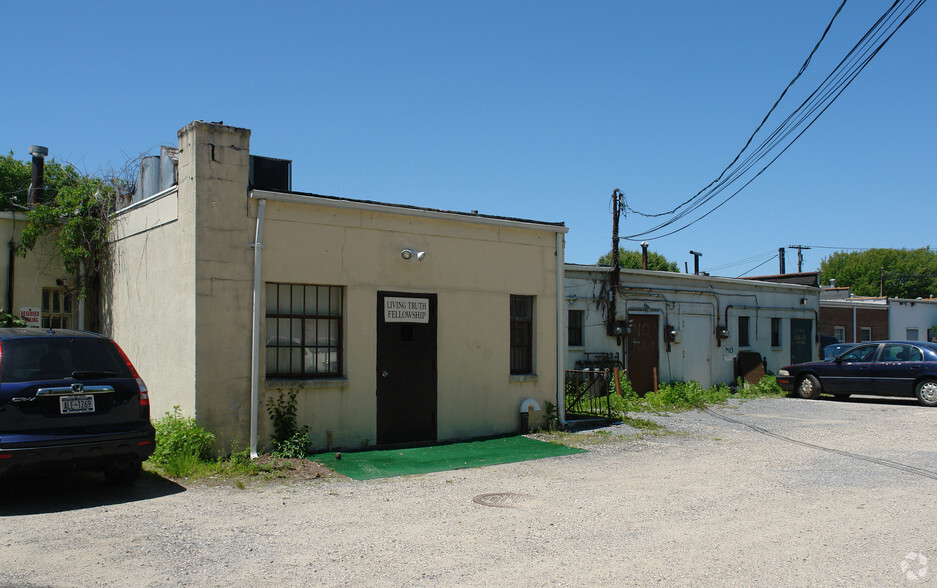 187-191 Broadway, Amityville, NY for rent - Building Photo - Image 2 of 12