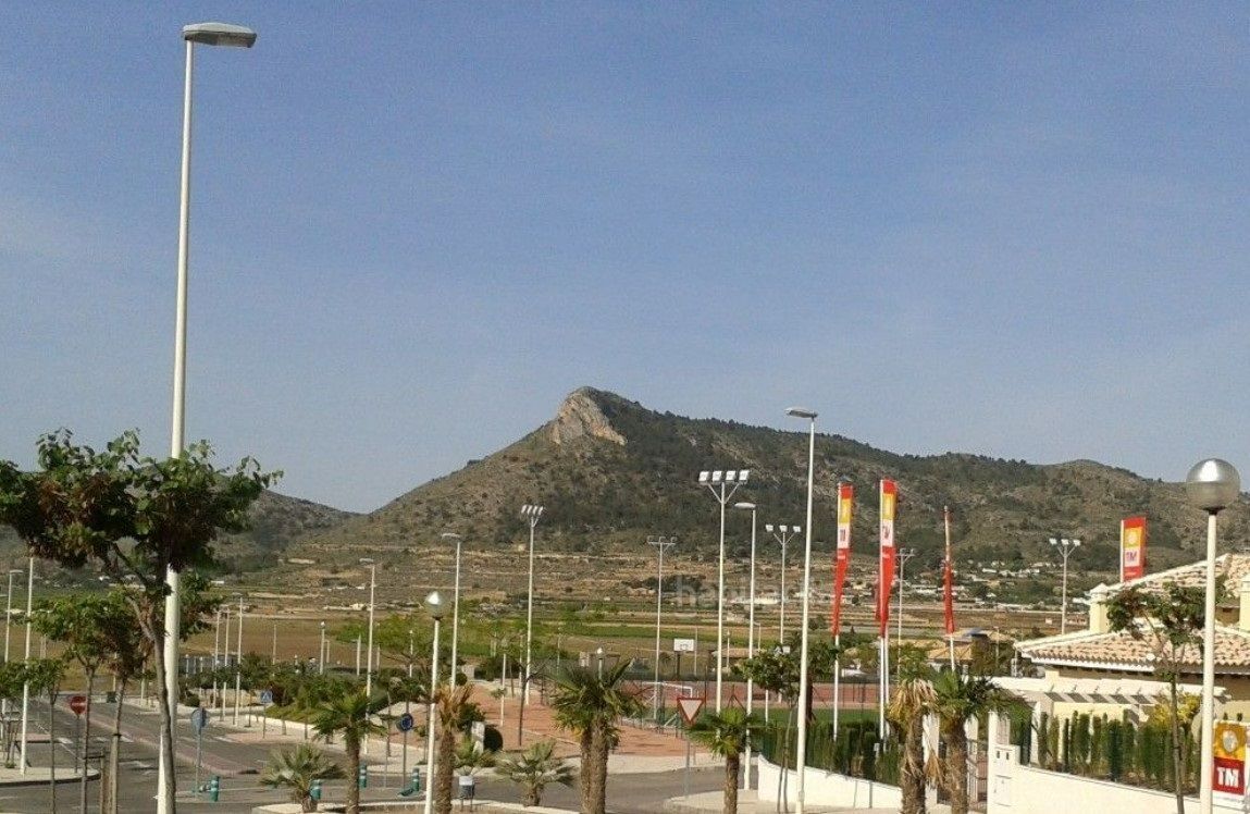 Carrer Aitana, 12, Aspe, Alicante for sale Building Photo- Image 1 of 9