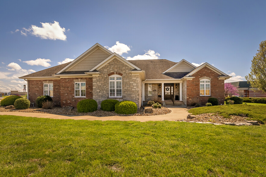 2801 17th St, Marion, IL for sale - Building Photo - Image 1 of 46