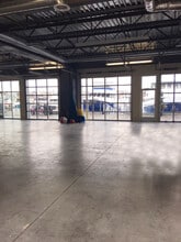 2284-2360 W Commodore Way, Seattle, WA to rent Interior Photo- Image 2 of 3