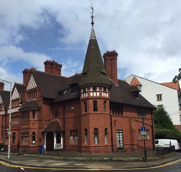 11 Grosvenor Park Rd, Chester to rent - Primary Photo - Image 1 of 1