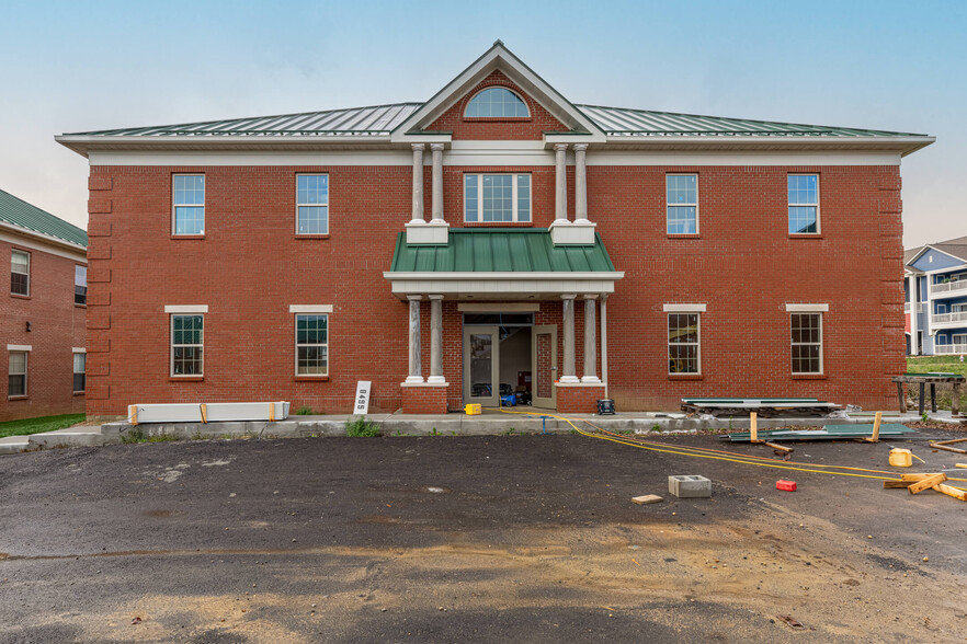 8495 S Mason Montgomery Rd, Mason, OH for rent - Building Photo - Image 1 of 11