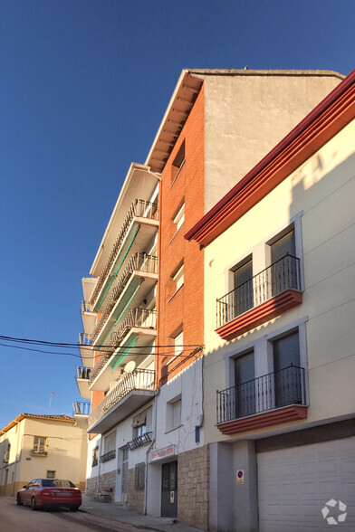 Calle San Carlos, 4, San Martín de Valdeiglesias, Madrid for sale - Building Photo - Image 2 of 2