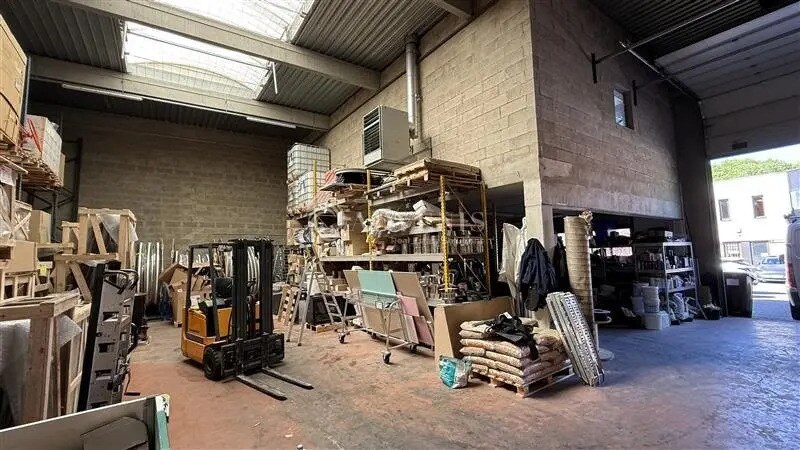 Light Industrial in Collégien to rent Building Photo- Image 1 of 8