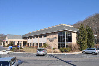 100 Schuylkill Medical Plz, Pottsville, PA for rent Building Photo- Image 1 of 10