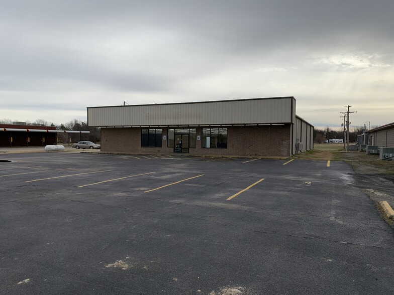 329 W Broad St, Lepanto, AR for sale - Primary Photo - Image 1 of 11