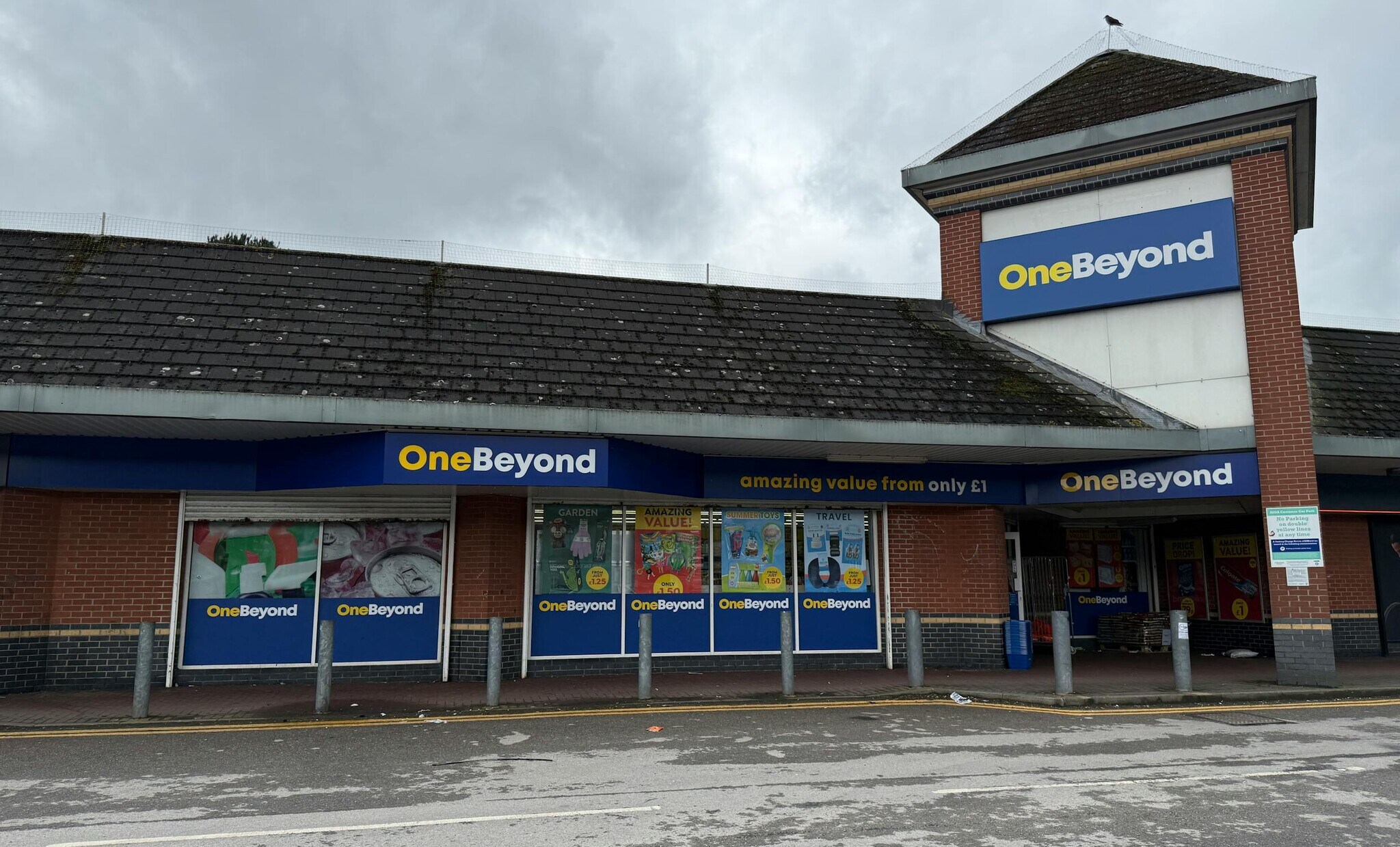385 Kirkstall Rd, Leeds to rent Building Photo- Image 1 of 2