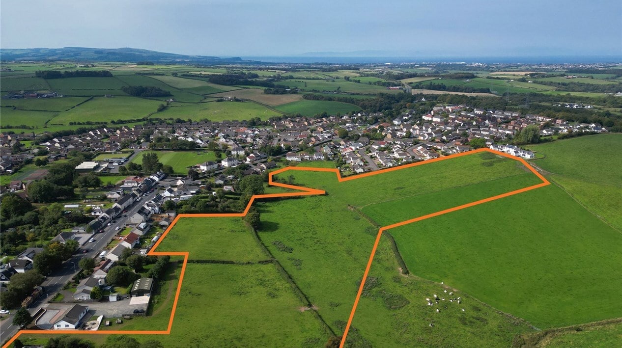 18 Chestnut Grv, Coylton for sale Building Photo- Image 1 of 4