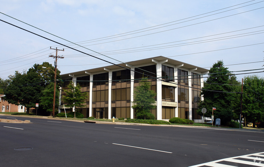 6045 N Wilson Blvd, Arlington, VA for rent - Building Photo - Image 3 of 8