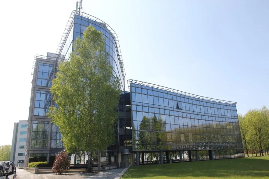 47 Allée Des Impressionnistes, Villepinte for sale - Building Photo - Image 1 of 7