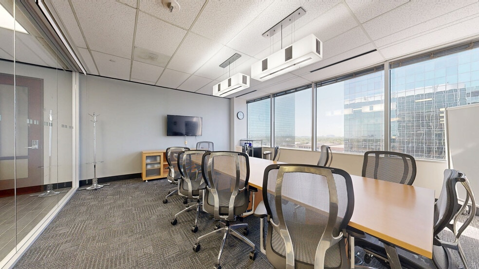 12 Greenway Plz, Houston, TX to rent - Matterport 3D Scan - Image 3 of 24