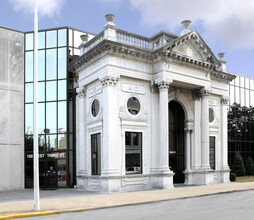 100 W 3rd St, Owensboro, KY for rent Building Photo- Image 1 of 3